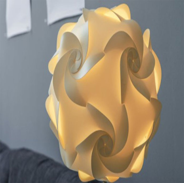 Modern flower-shaped headboard floor lamp